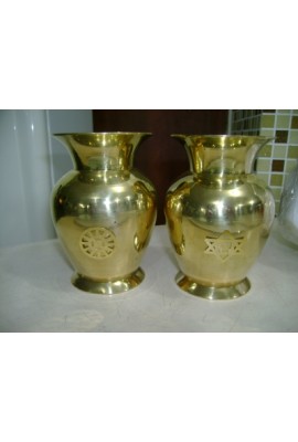 Flower Vase with Mother's Symbol 4.5"
